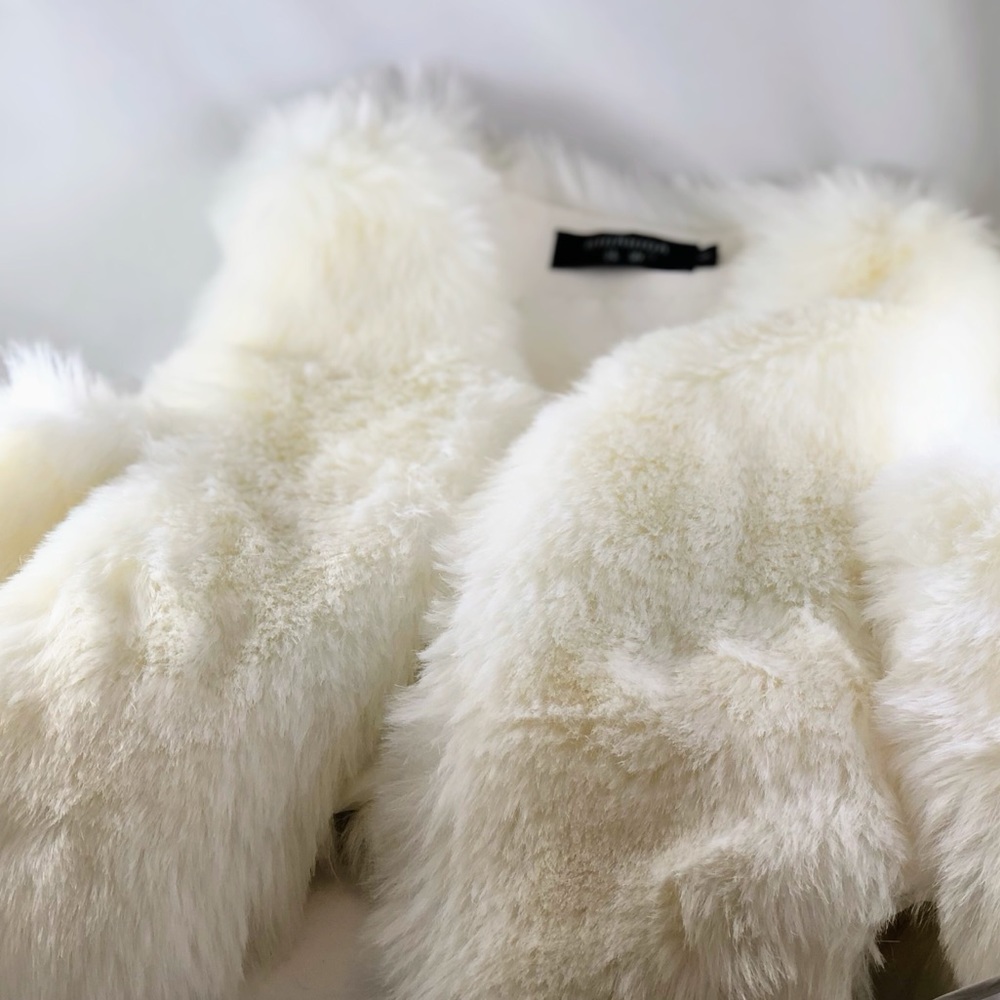 Super fluffy faux fur vest xs